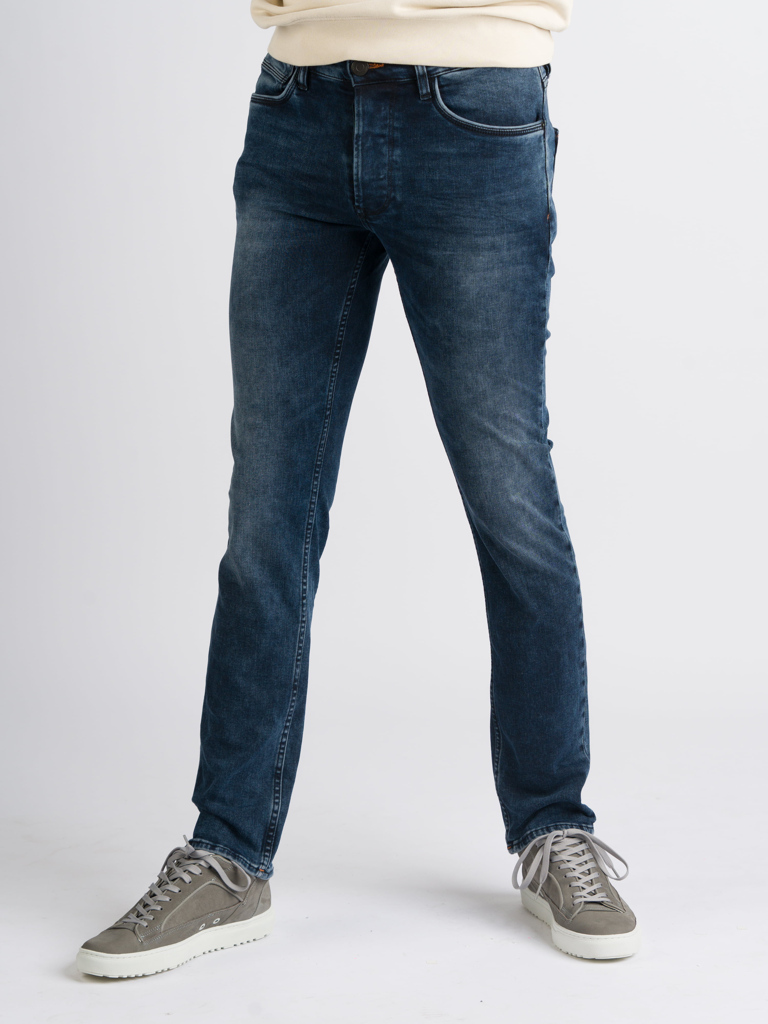 Slim fit